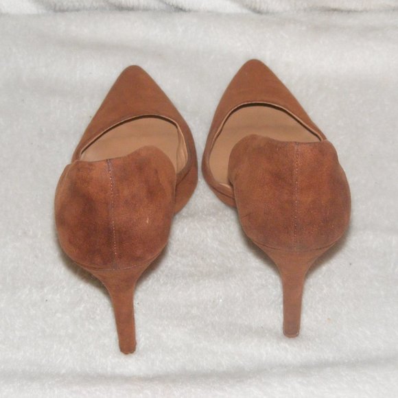 BROWN SUEDE POINTY TOE HEELS - Picture 9 of 9
